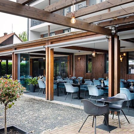 Port Etterem&Panzio Bed & Breakfast Balatonmariafurdo Exterior photo
